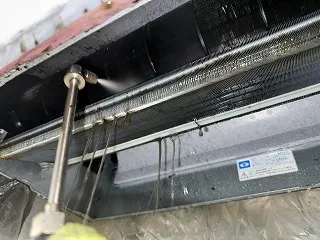 業務用エアコン 異臭 クリーニング
