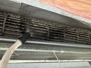 業務用エアコン 異臭 クリーニング